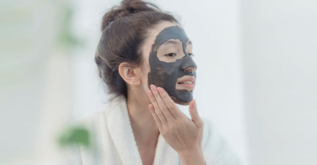 Flat lay of skincare products for glowing, healthy skin – Glow with Grace blog