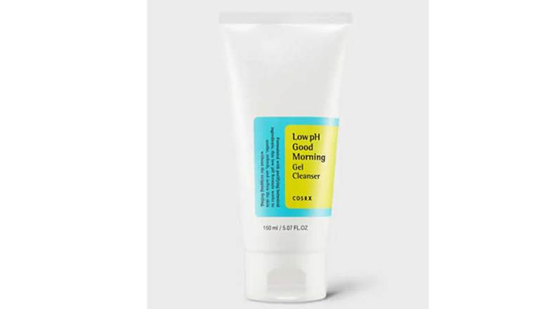 COSRX Low pH Good Morning Gel Cleanser for oily and acne-prone skin