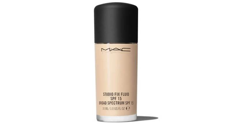MAC Studio Fix Fluid foundation full coverage matte finish oily skin