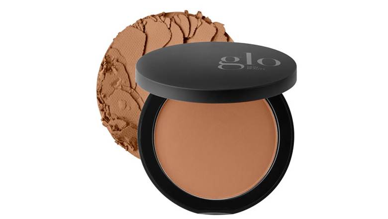 Glo Skin Beauty Pressed Base Powder Foundation compact